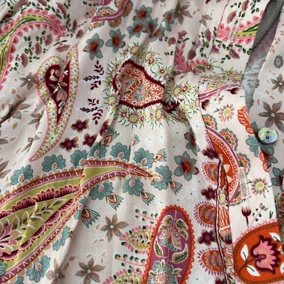 Dee Elly paisley pattern pajama top from Vici - Picture 2 of 3